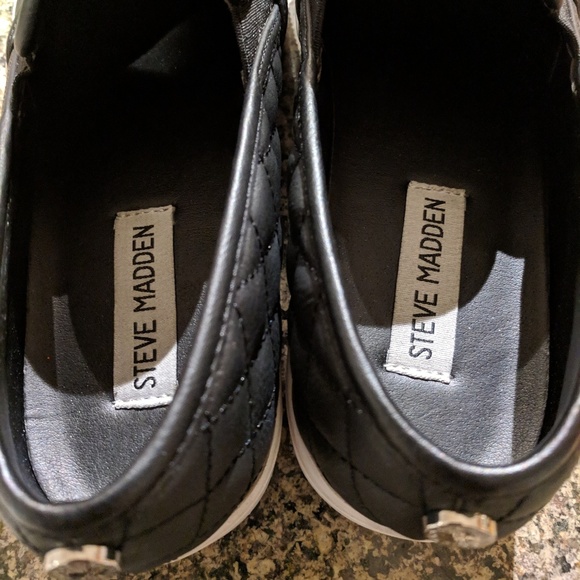 Steven Madden Black Quilted Ecentrcq Platform Shoe - Picture 2 of 6